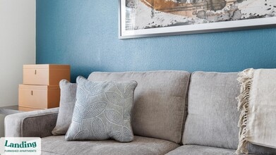 6000 Randolph Blvd, Unit 712 in San Antonio, TX - Foto de edificio - Building Photo