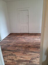 1608 W Lincoln Ave, Unit 4 in Milwaukee, WI - Building Photo - Building Photo