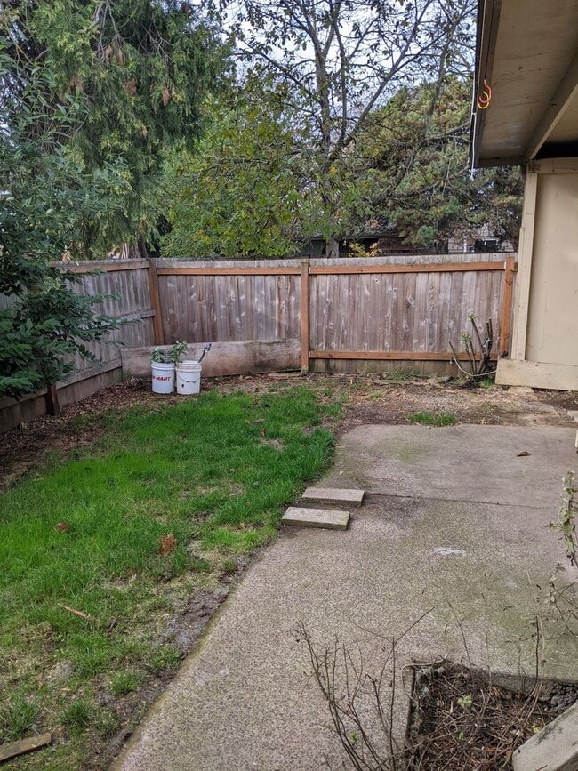 4920 Barger Dr in Eugene, OR - Building Photo - Building Photo