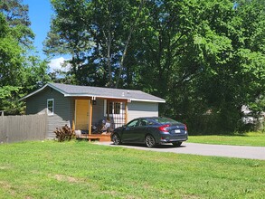 10111 Lanehart Rd in Little Rock, AR - Building Photo - Building Photo