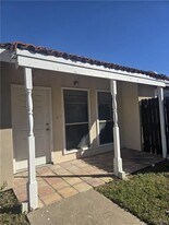 7 E Stubbs St in Edinburg, TX - Building Photo