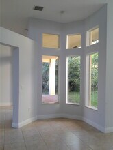 5011 Pinecreek Pl in Coconut Creek, FL - Building Photo - Building Photo