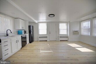 3015 Gibbons Ave in Baltimore, MD - Foto de edificio - Building Photo