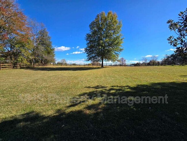 10989 Muddy Run Ln in Culpeper, VA - Building Photo - Building Photo
