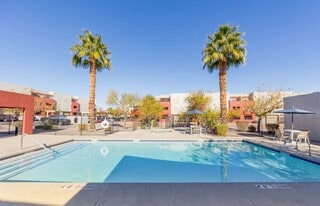 Los Pecos in Las Vegas, NV - Building Photo