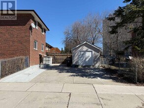 43 Chapman Ave in Toronto, ON - Building Photo - Building Photo