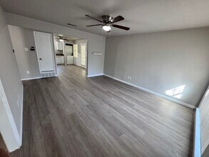 1222 SW 5th St in Grand Prairie, TX - Building Photo - Building Photo
