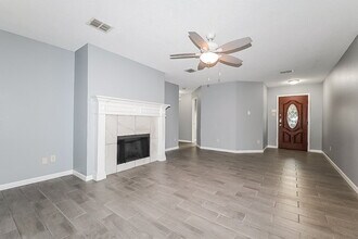 1220 Carberry St in Cedar Hill, TX - Building Photo - Building Photo