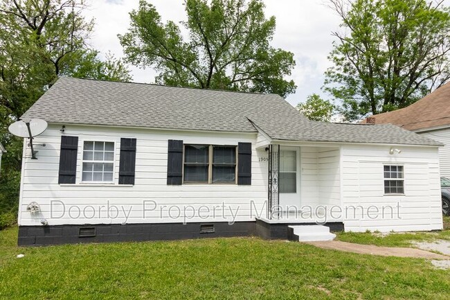 property at 1905 E 14th St