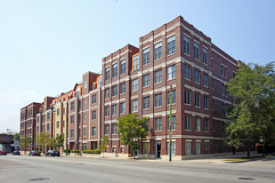 2602-2622 W Diversey Ave Apartments