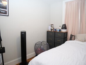 255 Paris St in Boston, MA - Building Photo - Building Photo