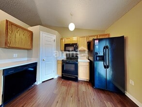 6679 Gentle Oaks Dr W in Jacksonville, FL - Building Photo - Building Photo