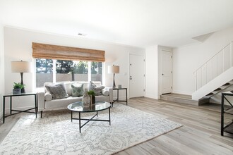 1748 Vancouver Grn in Fremont, CA - Foto de edificio - Building Photo