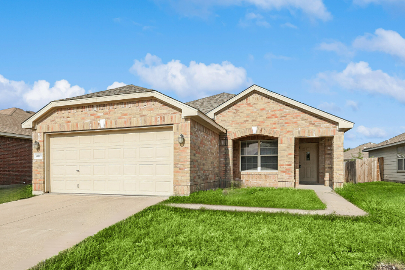 14017 Firebush Ln in Haslet, TX - Building Photo