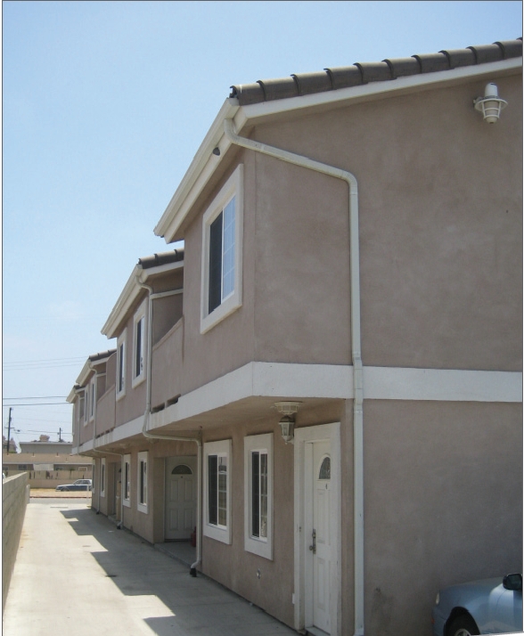 Plaza Apartments in Torrance, CA - Foto de edificio - Building Photo