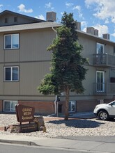 1535 Poplar Drive in Grand Junction, CO - Foto de edificio - Building Photo