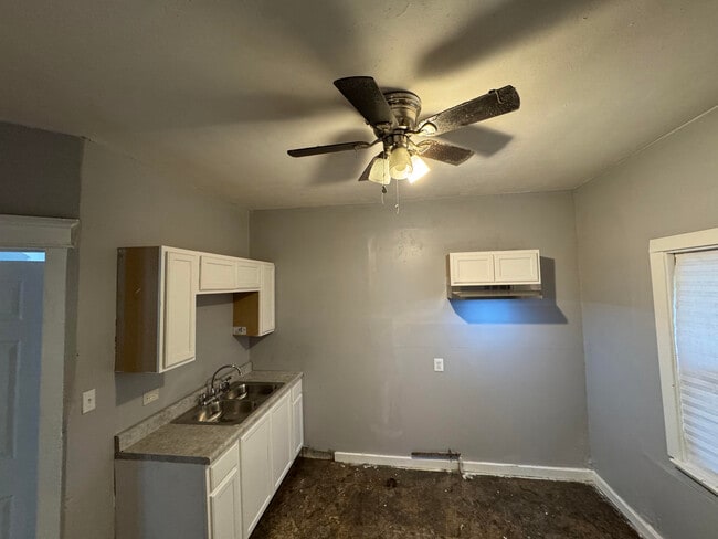 10453 S Wabash Ave in Chicago, IL - Building Photo - Building Photo