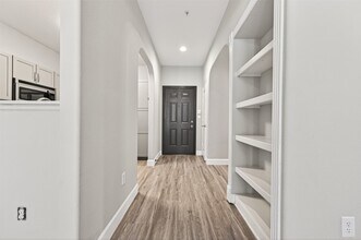 2299 Lone Star Dr in Sugar Land, TX - Building Photo - Building Photo