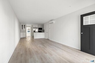 29 Village Rd in Milford, CT - Building Photo - Building Photo