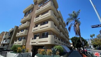 701 S Kingsley Dr in Los Angeles, CA - Building Photo