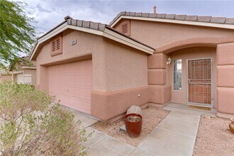 10220 Arlington Abby St in Las Vegas, NV - Building Photo - Building Photo