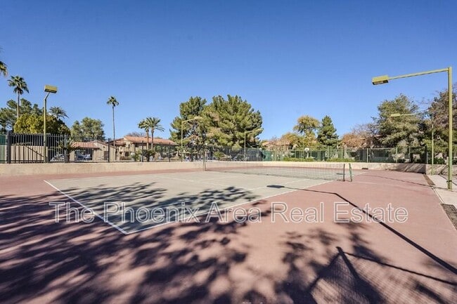 1351 N Pleasant Dr in Chandler, AZ - Building Photo - Building Photo