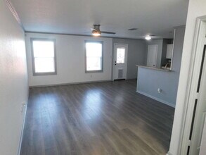 6131 Southern Vis in San Antonio, TX - Building Photo - Building Photo