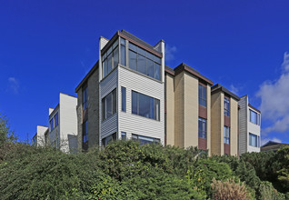 Wiltshire House in White Rock, BC - Building Photo - Building Photo