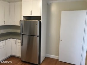 107 E Moltke St in Daly City, CA - Building Photo - Building Photo