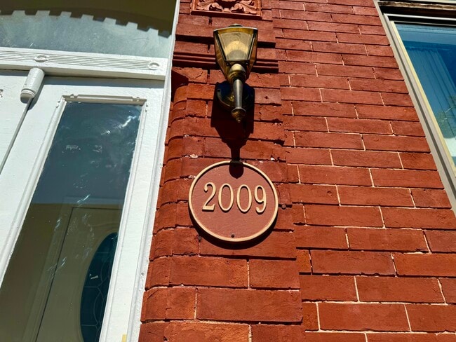 2009 Madison Ave, Unit 1 in Baltimore, MD - Building Photo - Building Photo