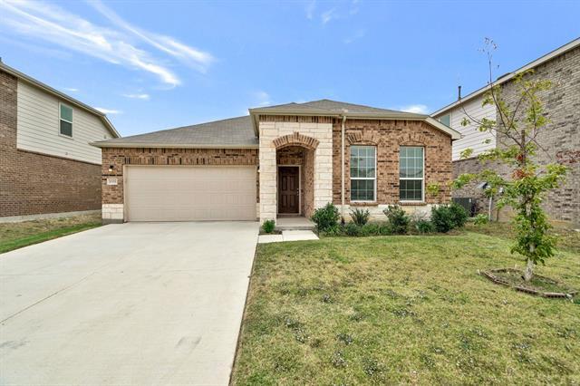 1008 Timberhurst Trail in Fort Worth, TX - Building Photo