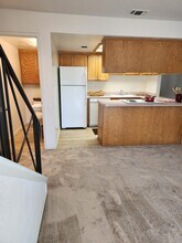 6043 Leafwood Dr in Carmichael, CA - Foto de edificio - Building Photo