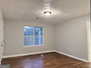 301 S 18th St in Griffin, GA - Building Photo - Building Photo