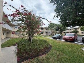 1301 N 12th Ct in Hollywood, FL - Building Photo - Building Photo