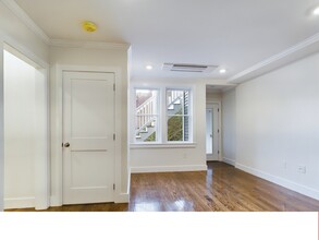 3 Morton Pl, Unit 1 in Boston, MA - Building Photo - Building Photo