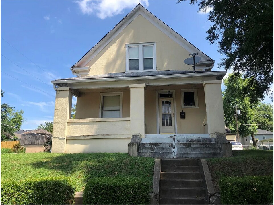1454 Whitener St in Cape Girardeau, MO - Building Photo