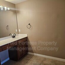 8271 Village Edge Cir in Ft. Myers, FL - Building Photo - Building Photo