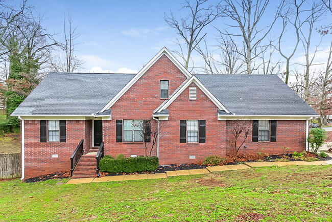 property at 4000 Windermere Dr