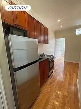 235 E 27th St in New York, NY - Building Photo - Building Photo
