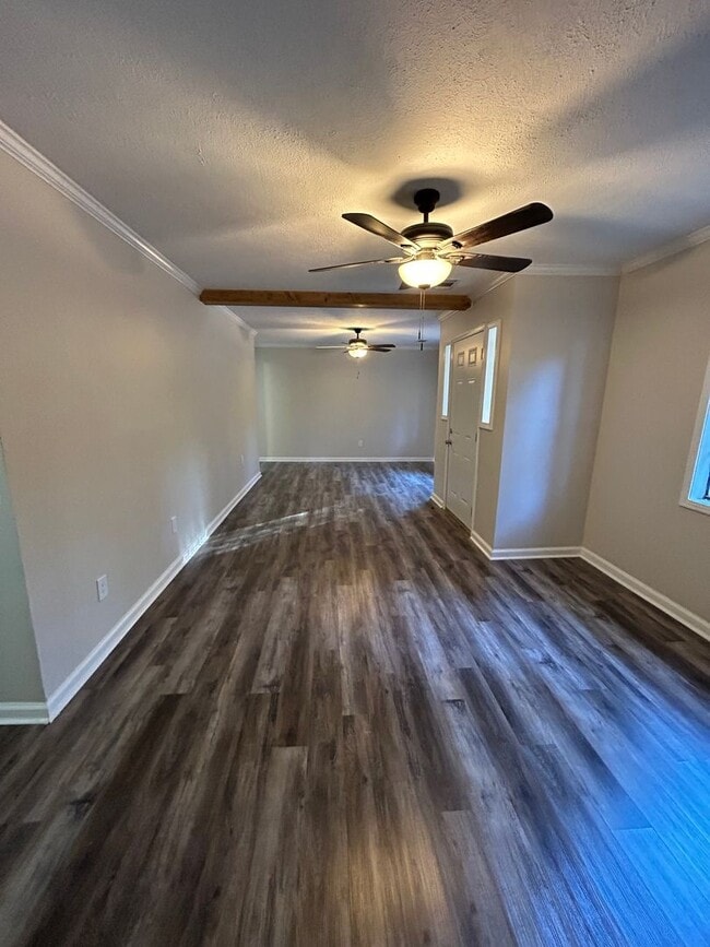 596 N McLemore Ave in Brownsville, TN - Building Photo - Building Photo