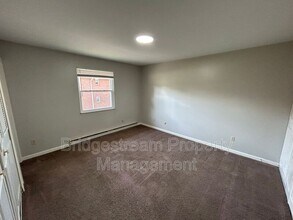 481 N Broadway St in Trotwood, OH - Foto de edificio - Building Photo