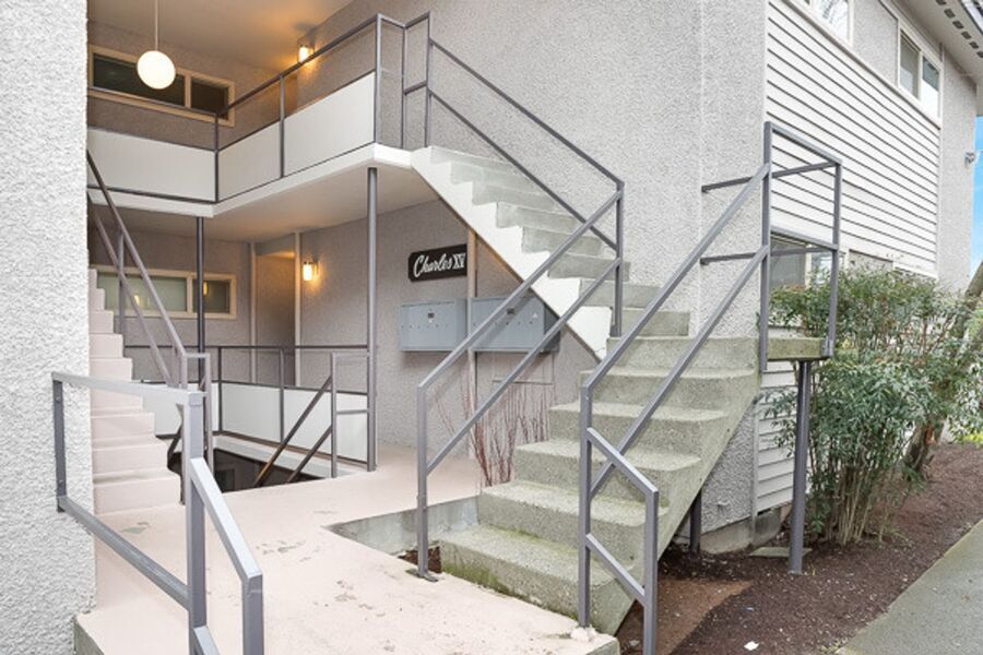 2720 14th Ave S in Seattle, WA - Building Photo