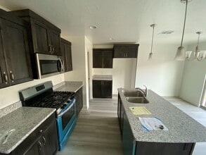 5907 Firebird Wy in Saint George, UT - Building Photo - Building Photo