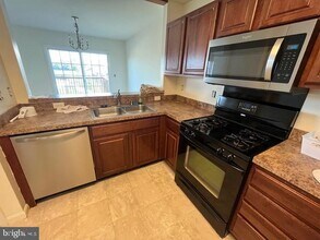 107 Hawk Ct in Hummelstown, PA - Building Photo - Building Photo