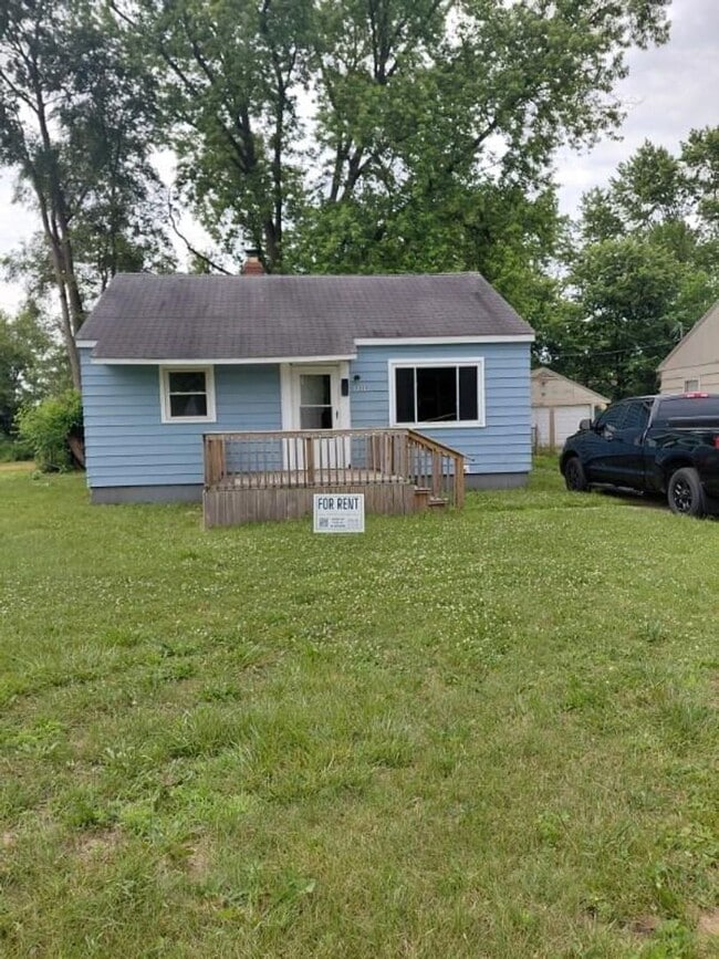 property at 3220 Vermont Pl