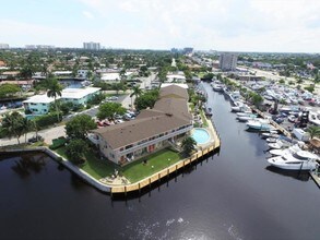811 SE 22nd Ave-Unit -16 in Pompano Beach, FL - Building Photo - Building Photo