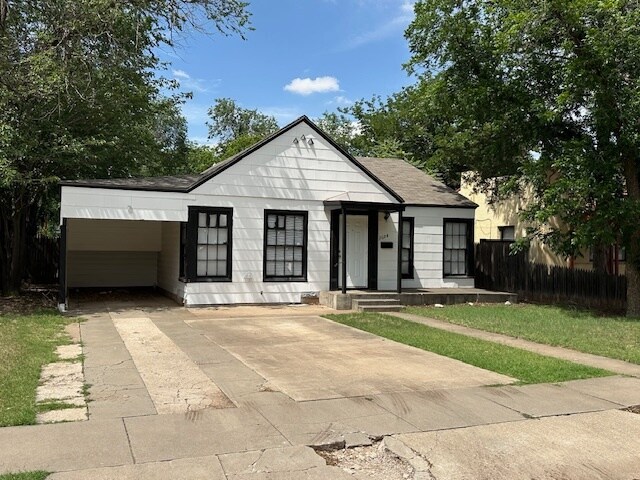 2604 24th St in Lubbock, TX - Building Photo