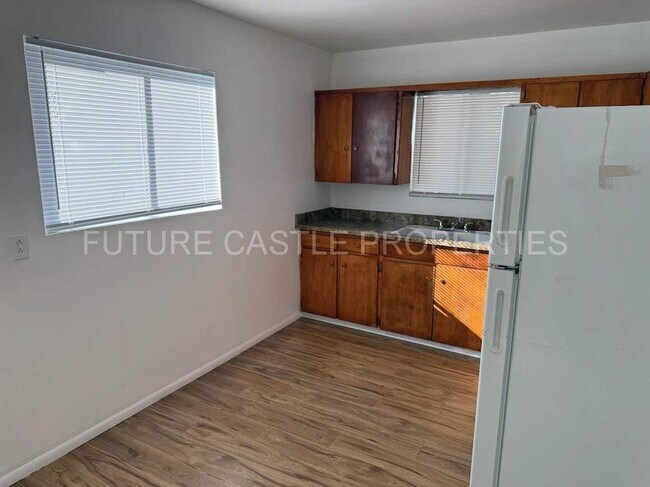 310 La Veta Dr in Albuquerque, NM - Building Photo - Building Photo