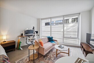 18 10th St in San Francisco, CA - Building Photo - Building Photo
