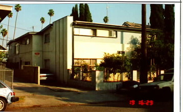 1638 N Kingsley Dr in Los Angeles, CA - Building Photo - Building Photo